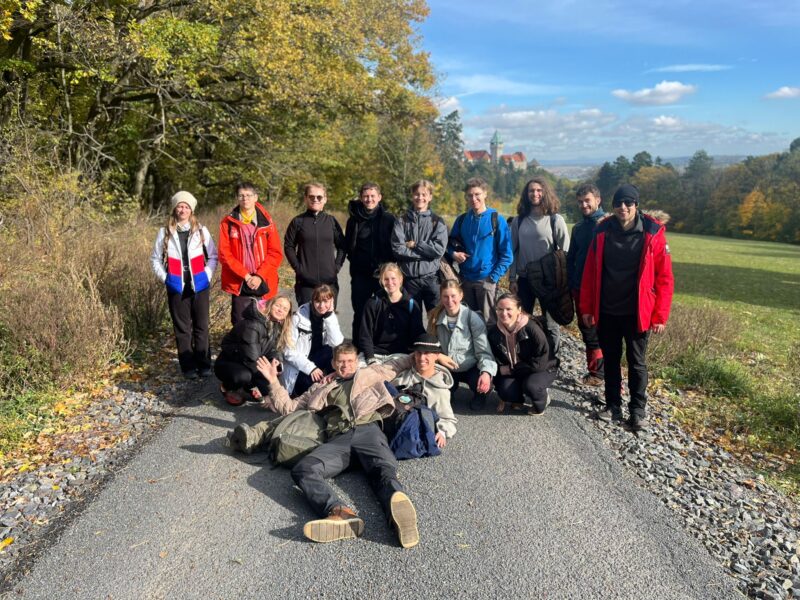 Turisti to vytúrovali v Smoleniciach